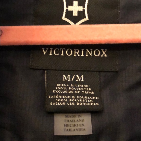 Victorinox Swiss Army Windbreaker - Picture 2 of 10